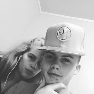 Meet your Posher, Cameron